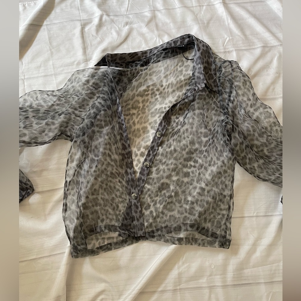 Zara sheer gray blouse with animal print Size M